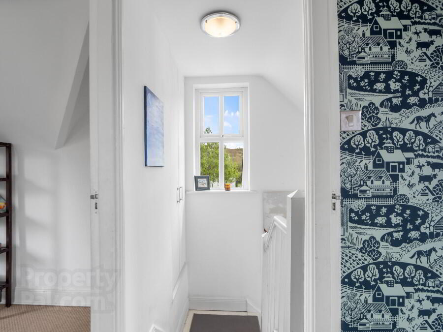 NO, 70 Clifden Glen 34 of 35