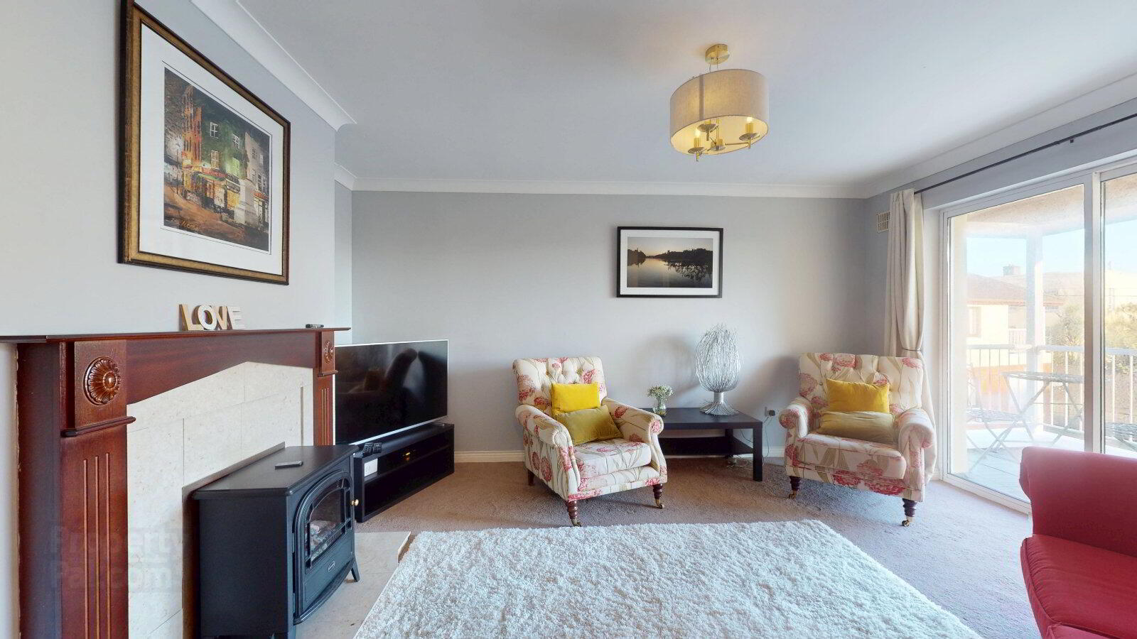 12 Priory Court 4 of 16