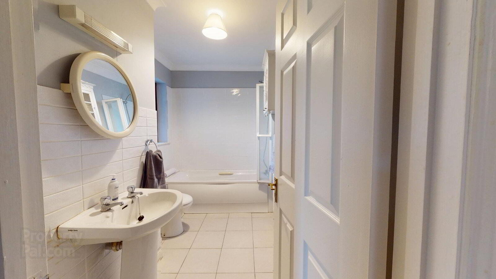 12 Priory Court 6 of 16