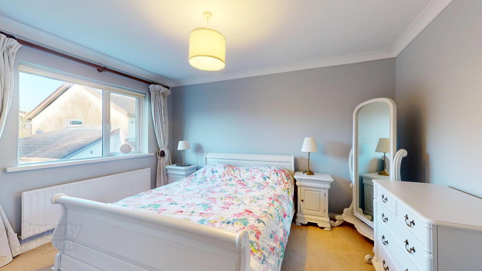 12 Priory Court 10 of 16