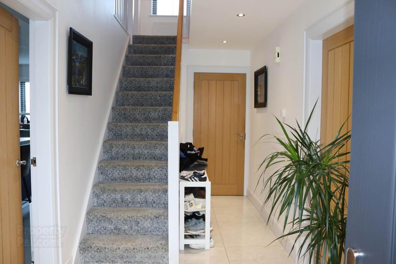 15 Whitehall View 3 of 24