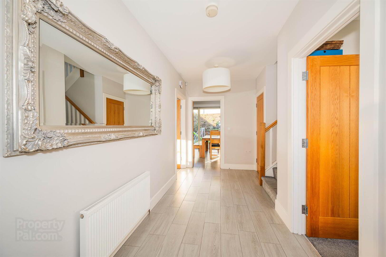 23 Sandown Park South 4 of 26