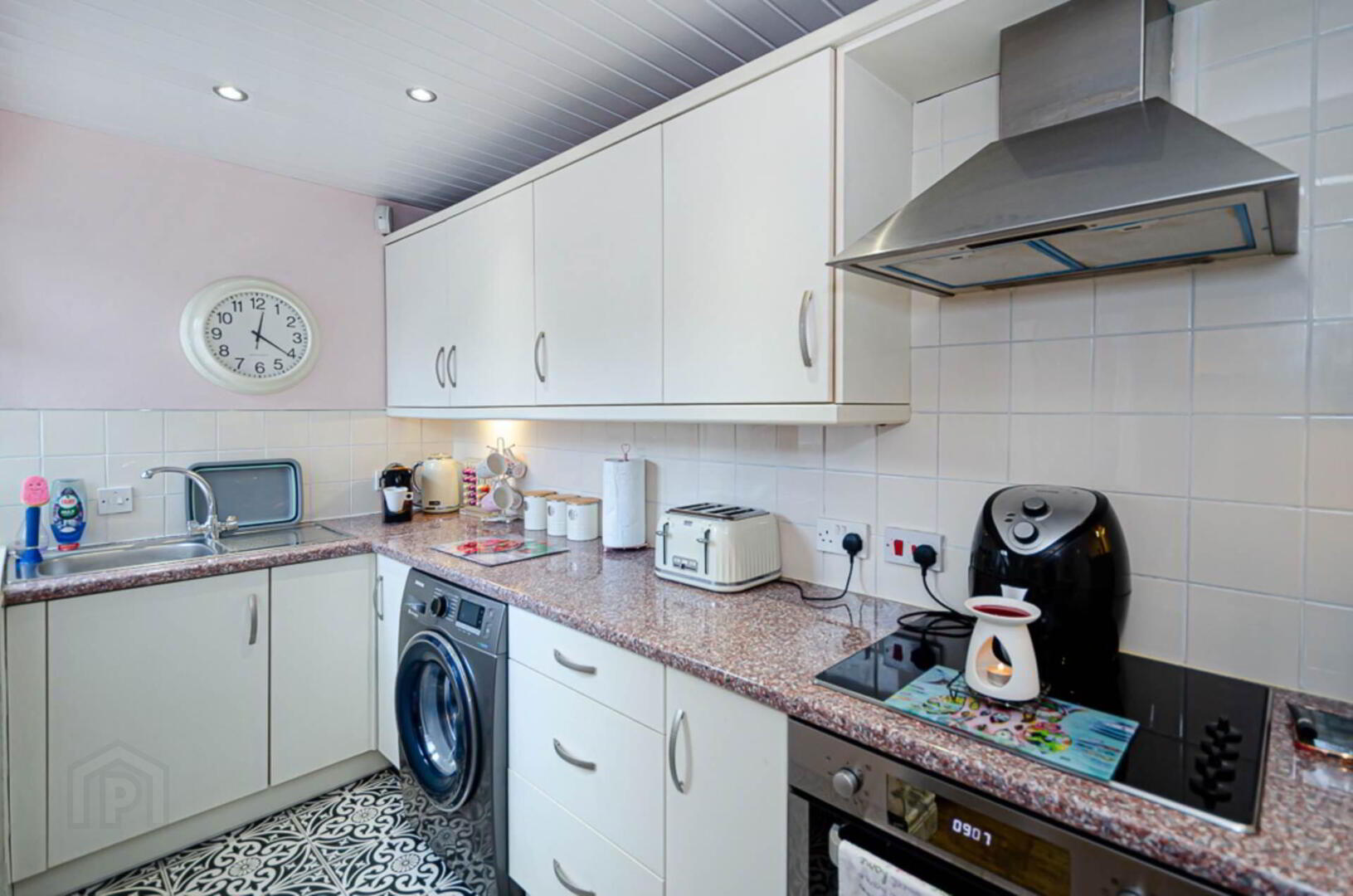 44 Tildarg Street 11 of 28