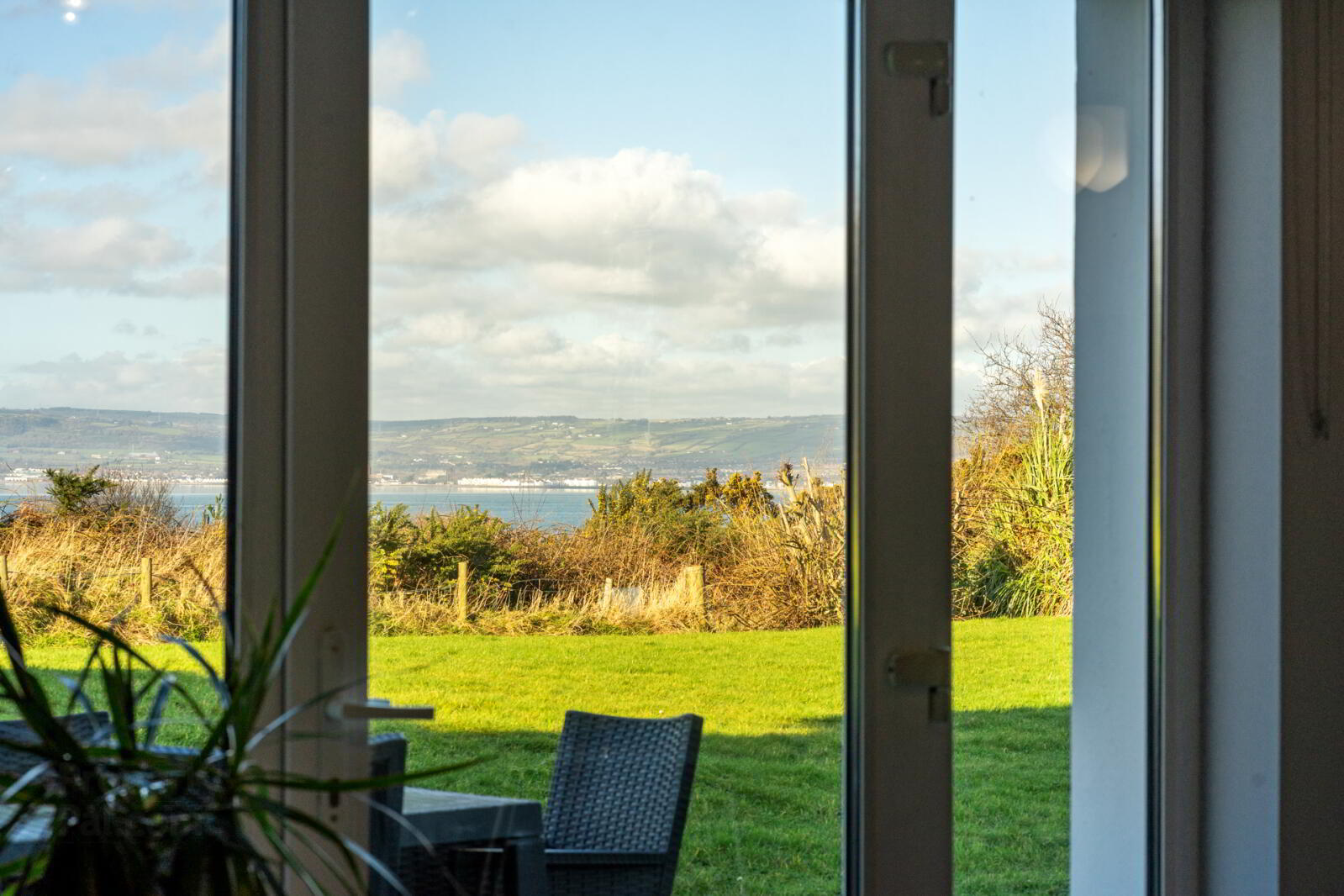 14 Rhanbuoy Gardens 26 of 26