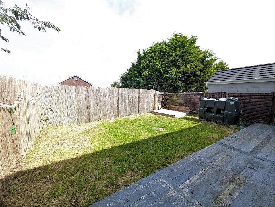 19 Rathgill Avenue 12 of 12