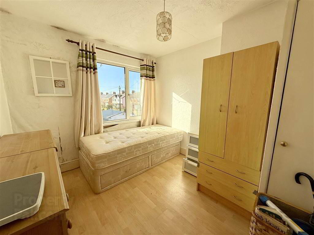 307 Castlereagh Road 6 of 9