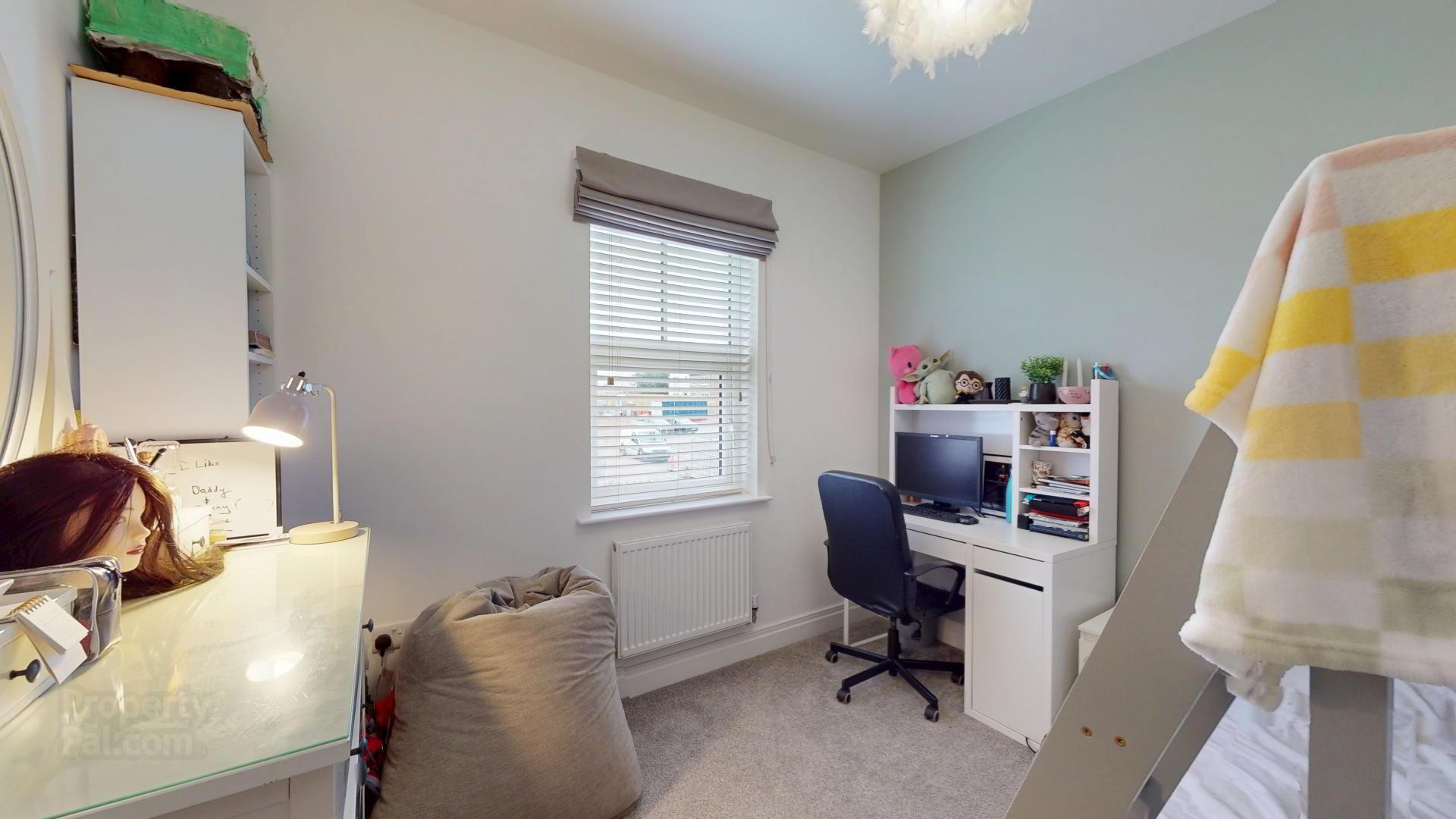 1 Bracken Gardens 16 of 20
