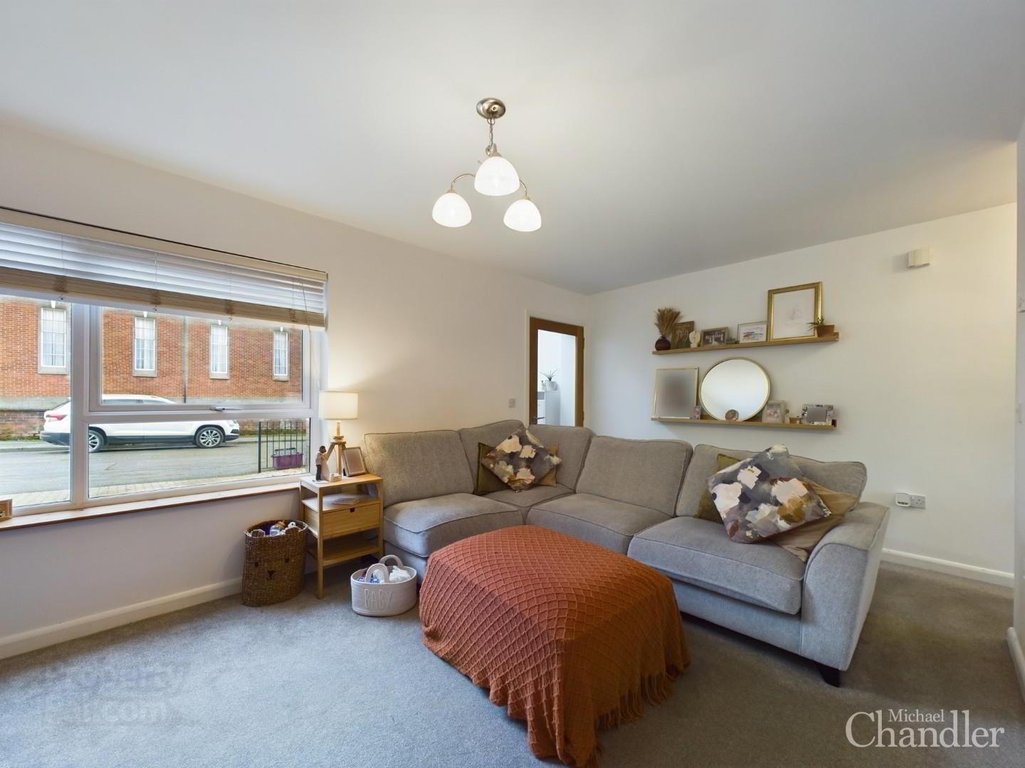 15 Glensharragh Park 4 of 18