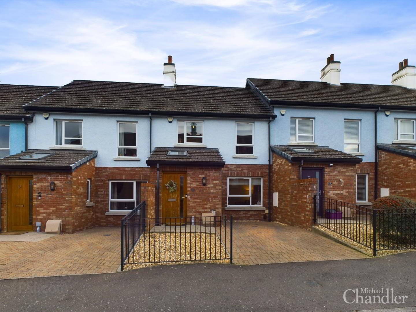 15 Glensharragh Park