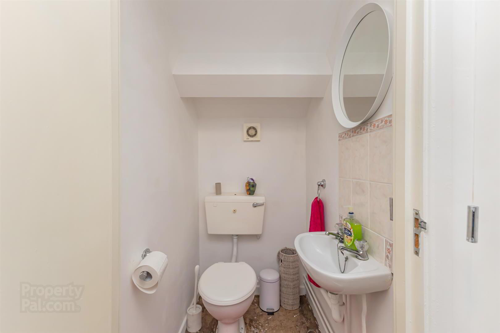 19 Woodford Road 22 of 28