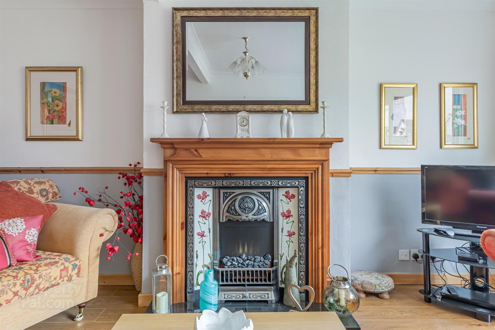19 Woodford Road 5 of 28