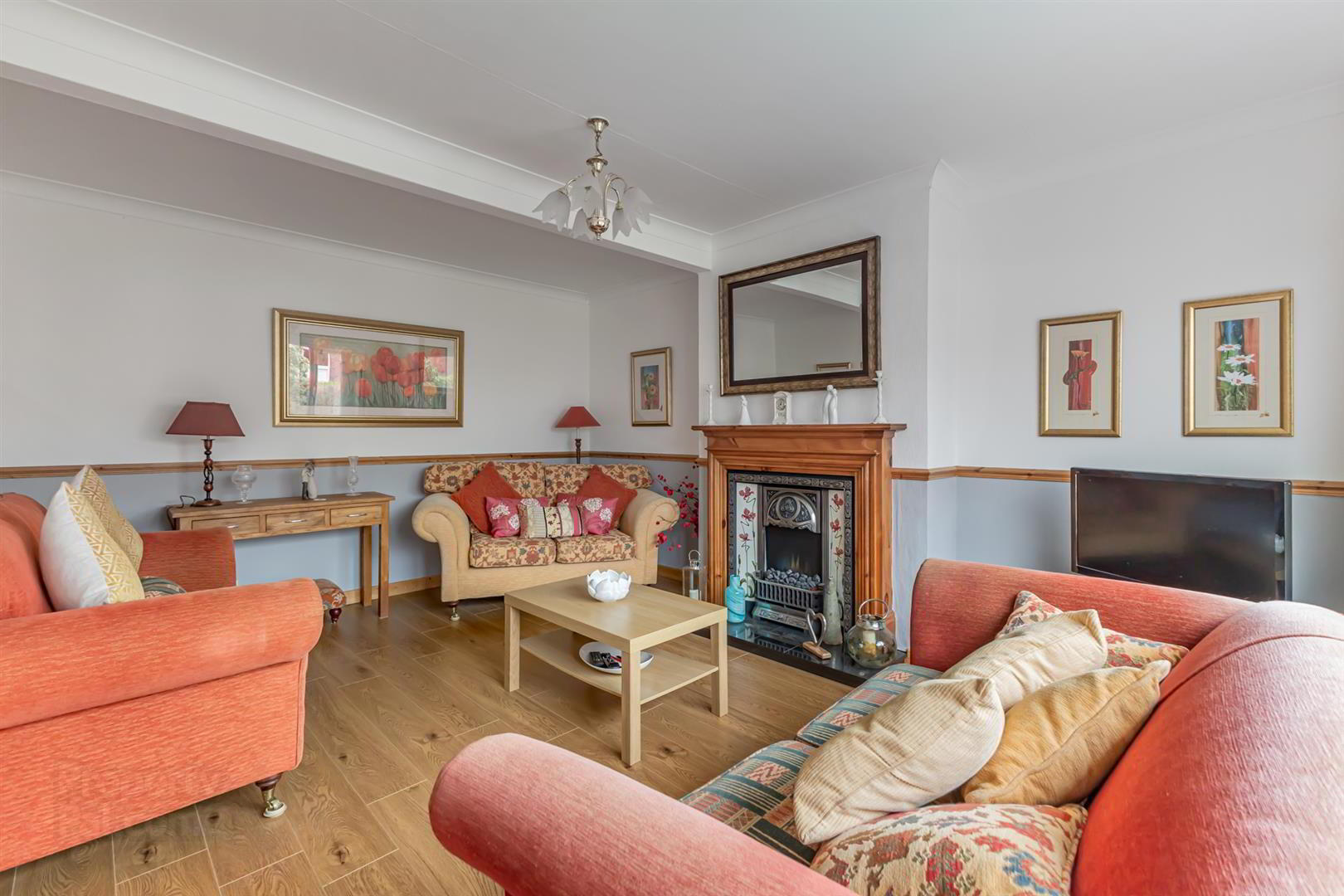 19 Woodford Road 7 of 28