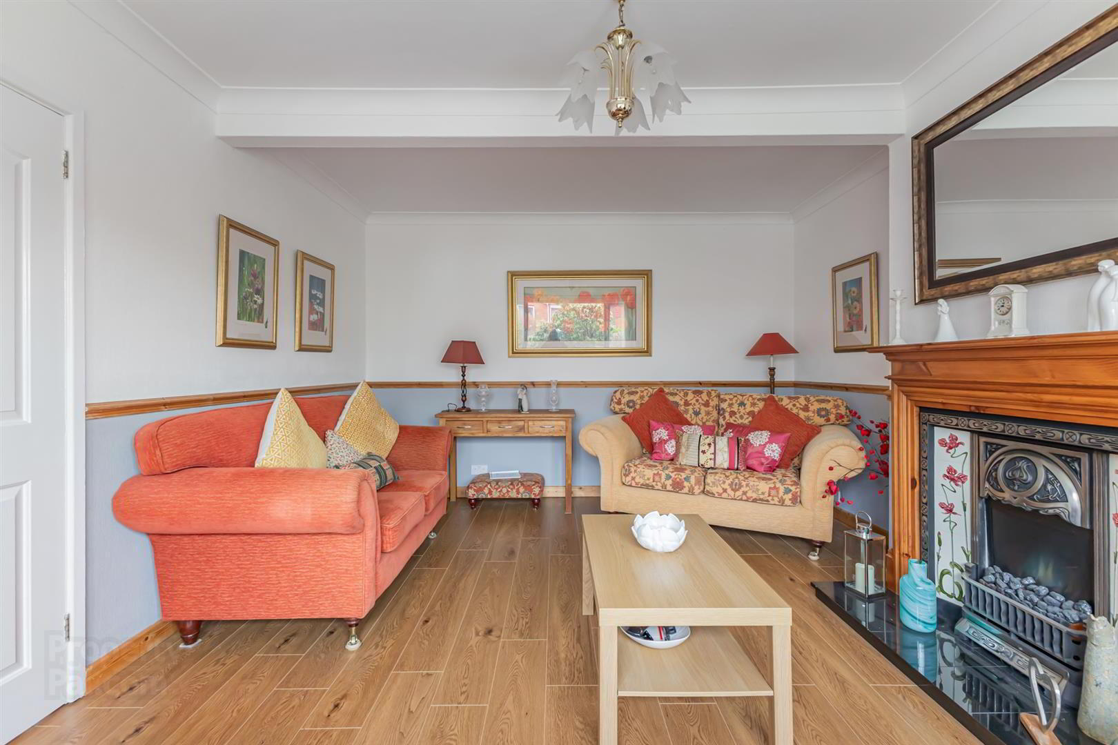 19 Woodford Road 6 of 28