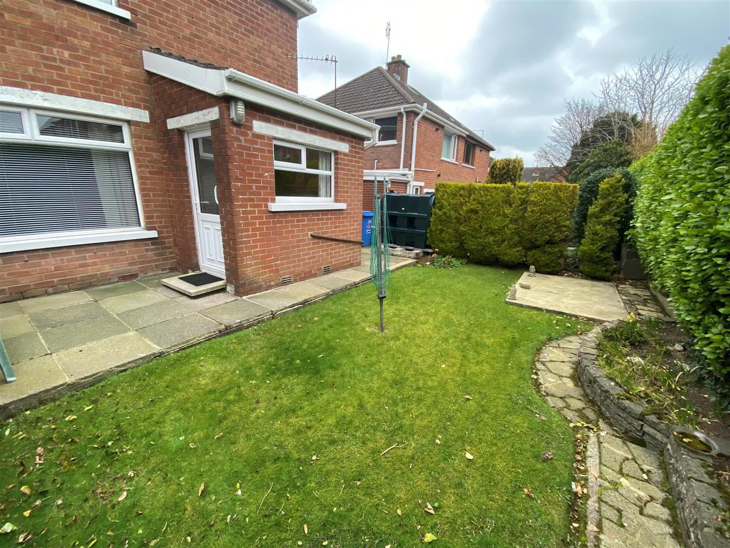 8 Rutherglen Gardens 9 of 10