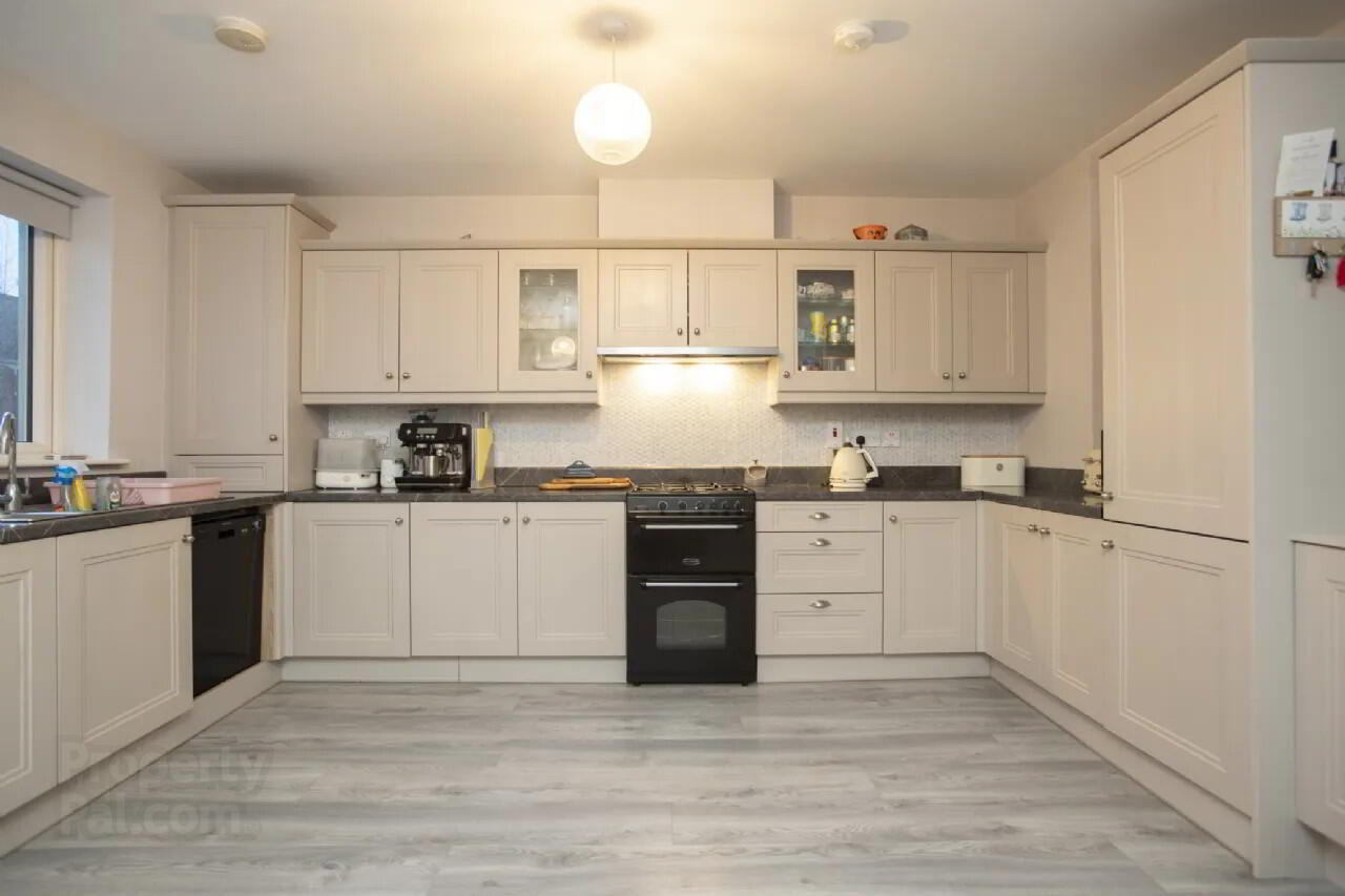 153 Glenmore Wood 6 of 39