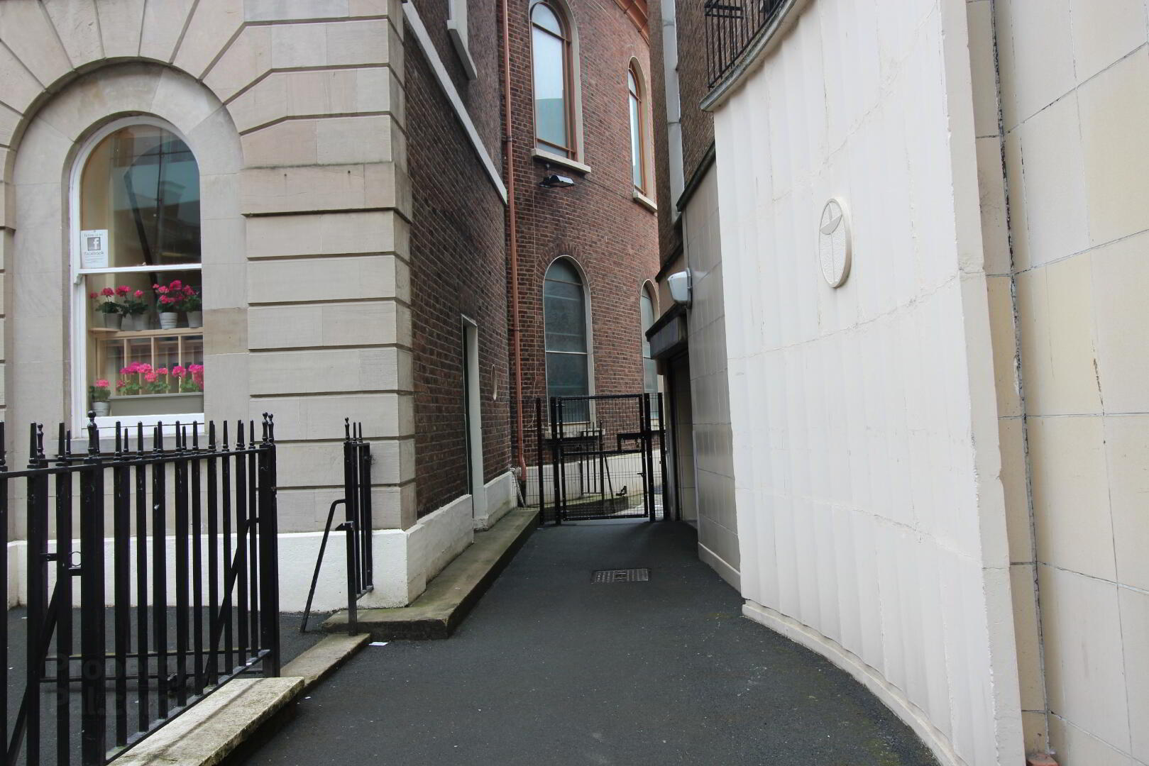 First Presbyterian Church, Parking Rosemary Street