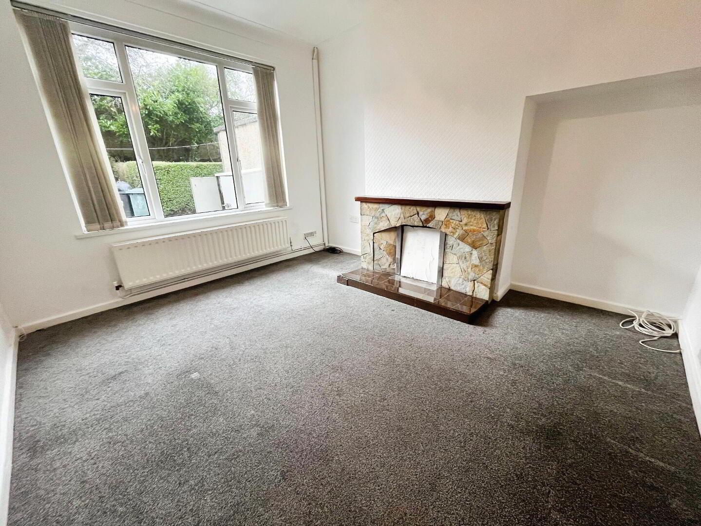 9 Belvoir Crescent 4 of 12