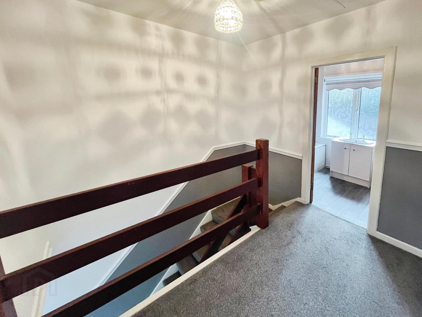 9 Belvoir Crescent 6 of 12