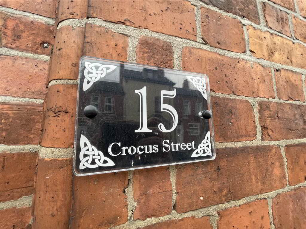 15 Crocus Street