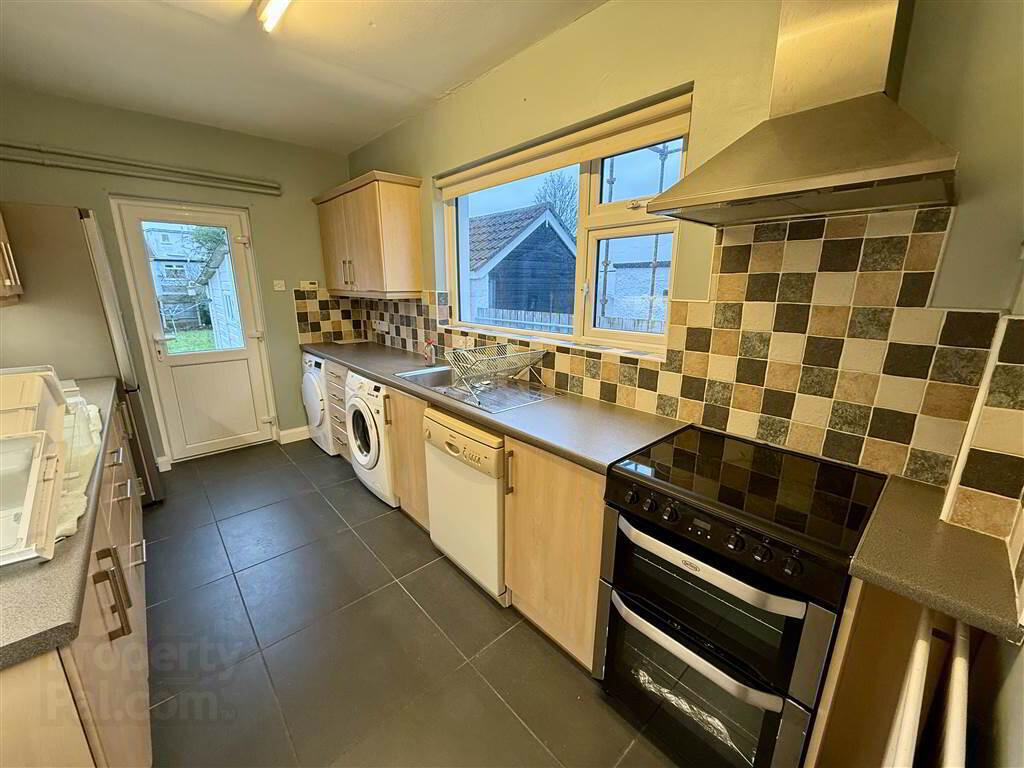 54 Rochester Avenue 4 of 13