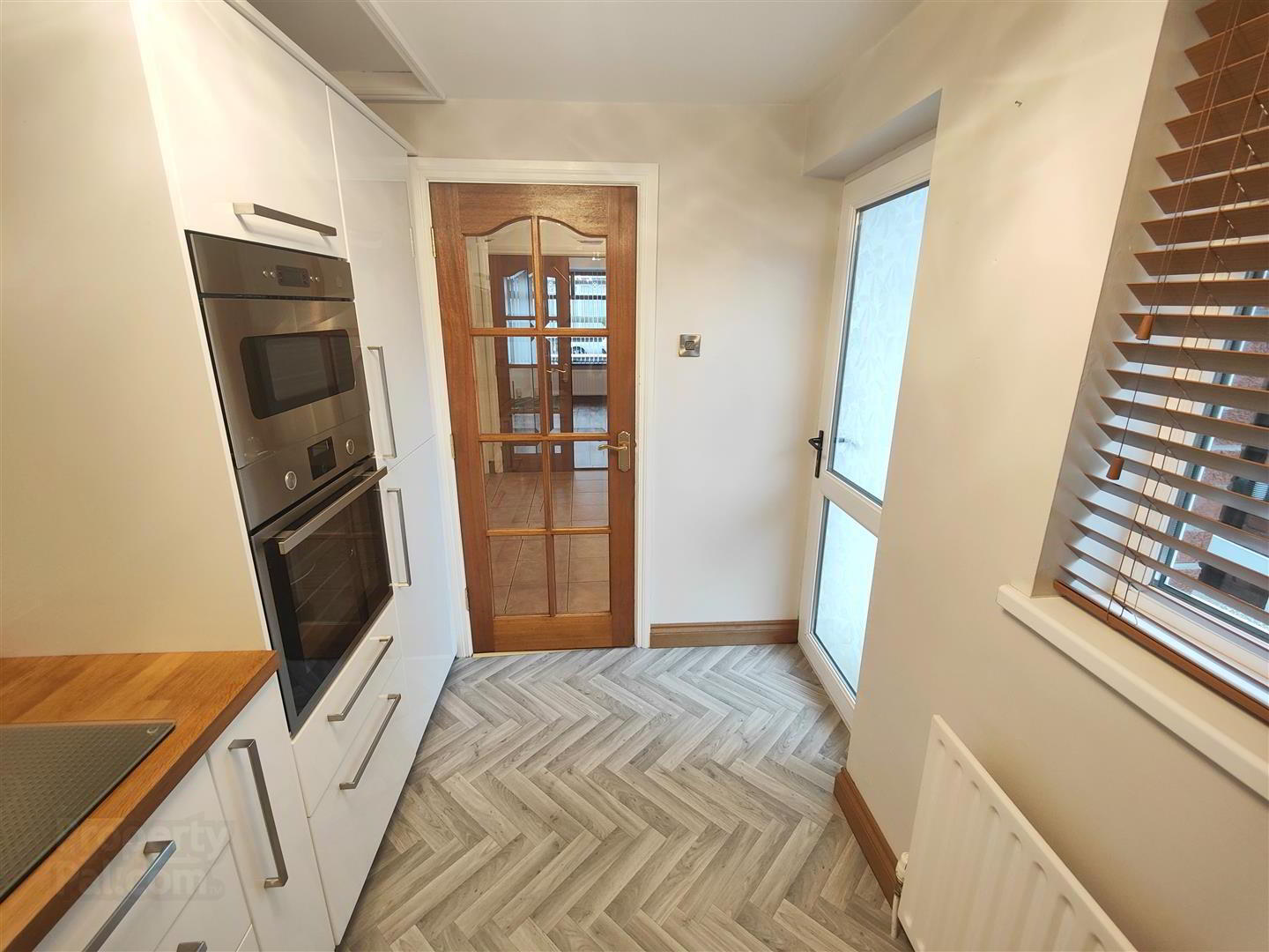 58 Glencairn Street 13 of 19