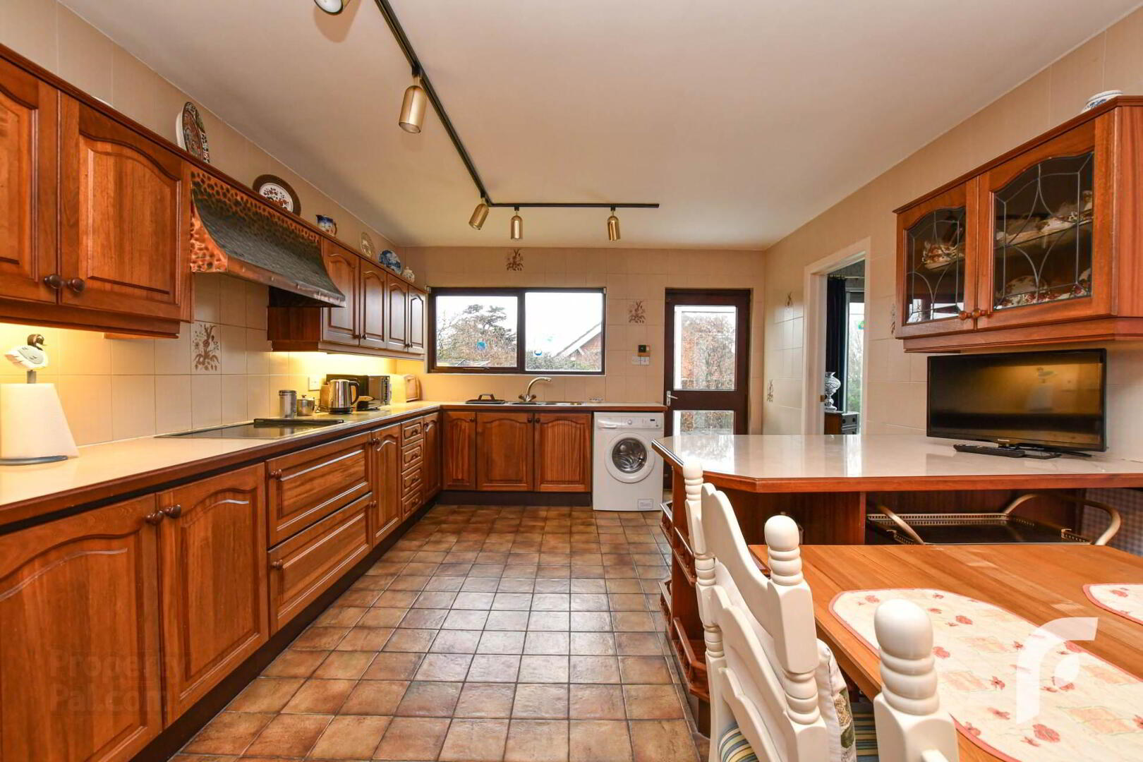 36 Glenbroome Park 9 of 35