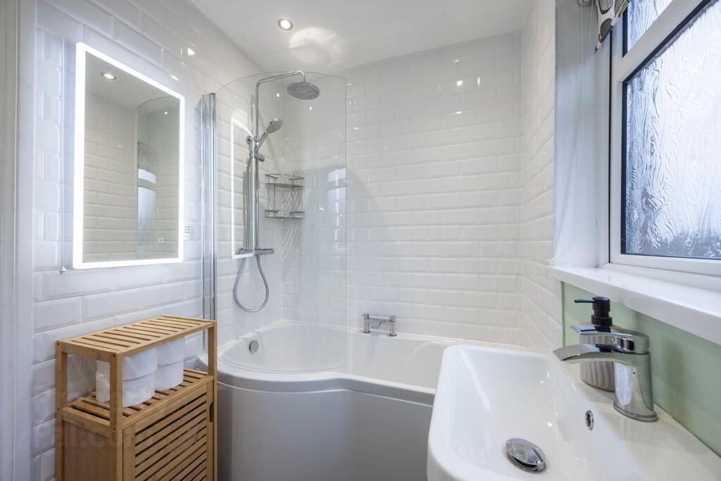 111 Dunraven Park 21 of 24
