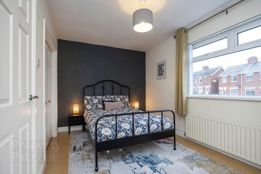 111 Dunraven Park 17 of 24
