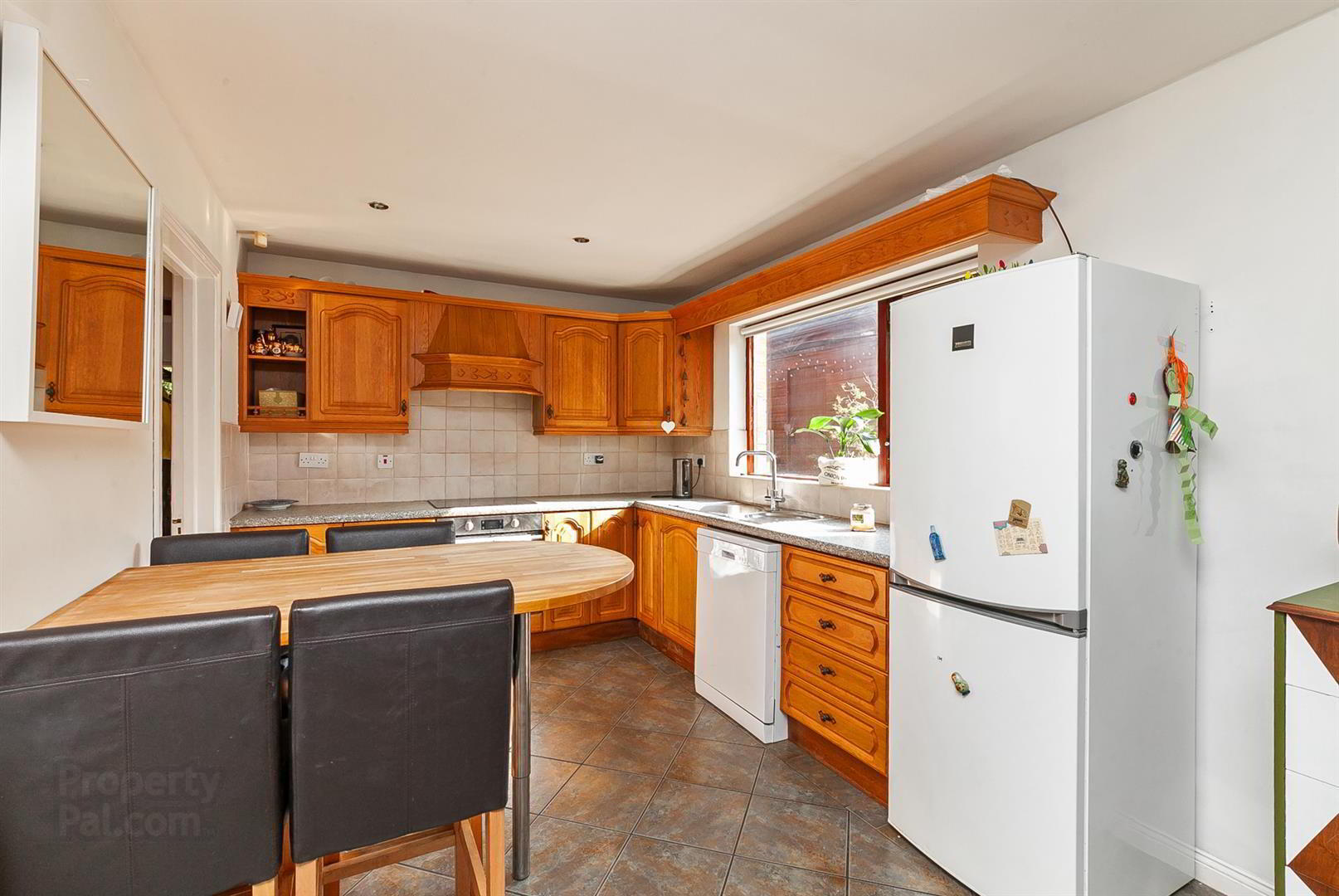 37 Beechlawn Avenue 11 of 29