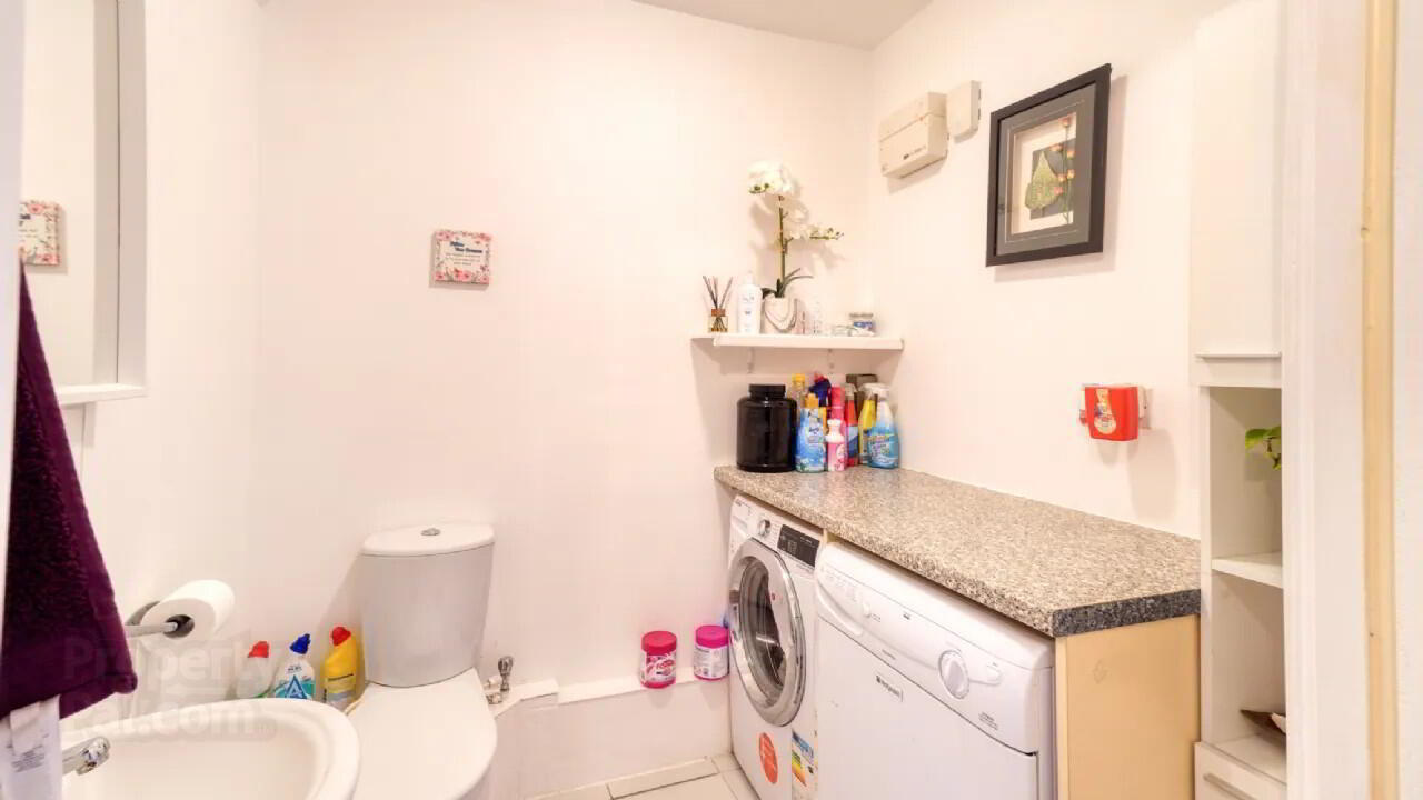 42 Oakleigh 10 of 17