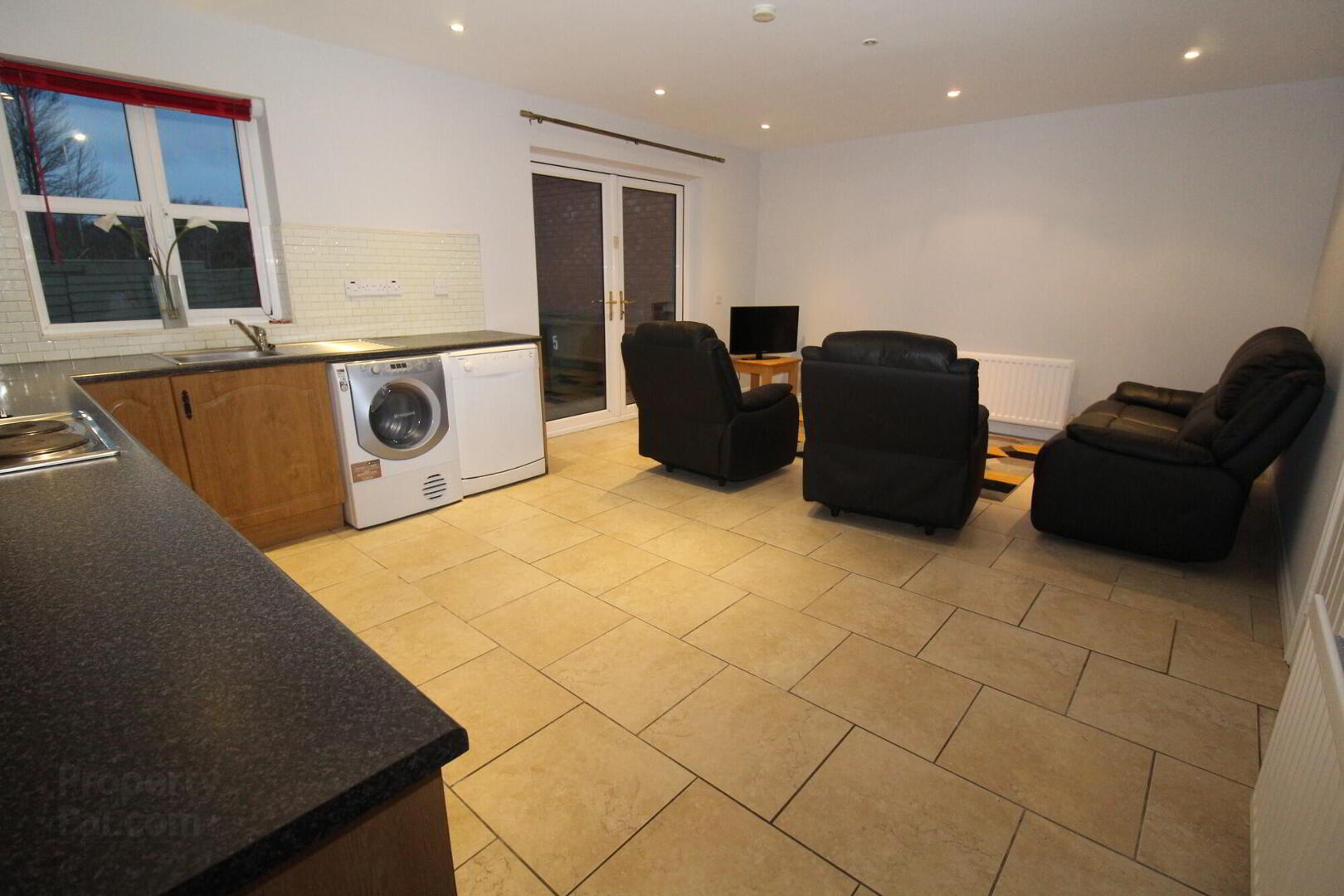 5 Jubilee Place 4 of 10