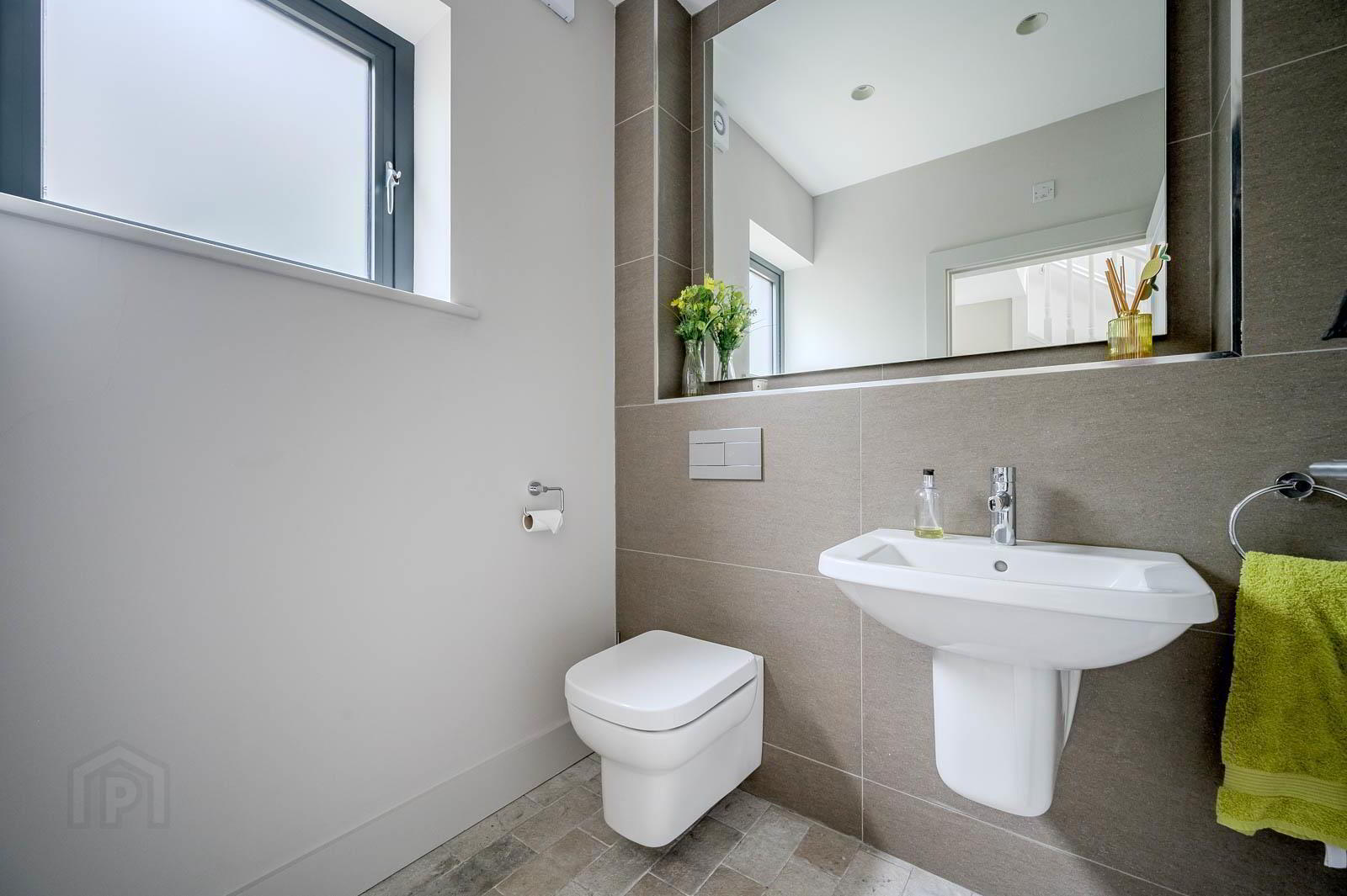11 Cultra Station Road 12 of 27