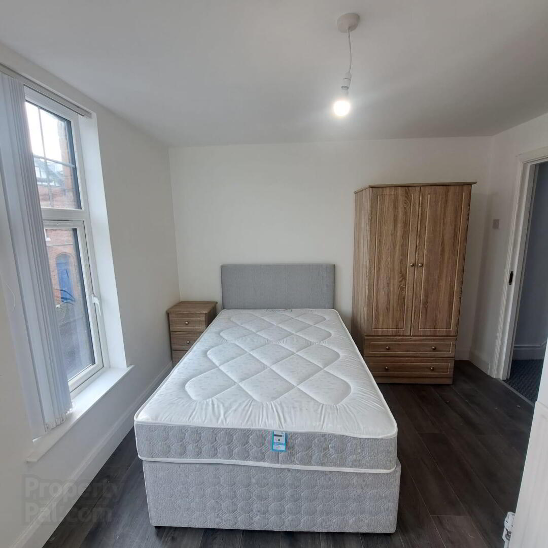 En-Suite Room, Ridgeway Street