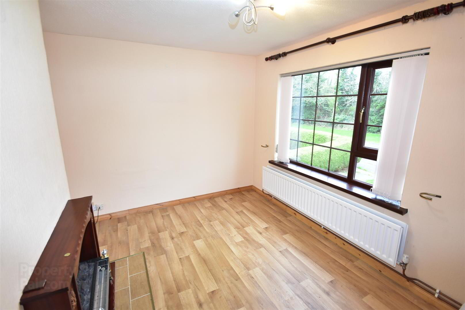 3 Elmdale Flats 5 of 17