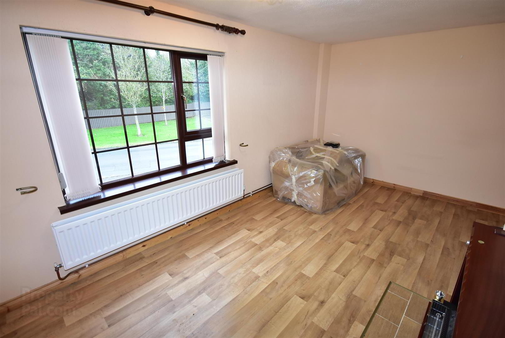 3 Elmdale Flats 7 of 17