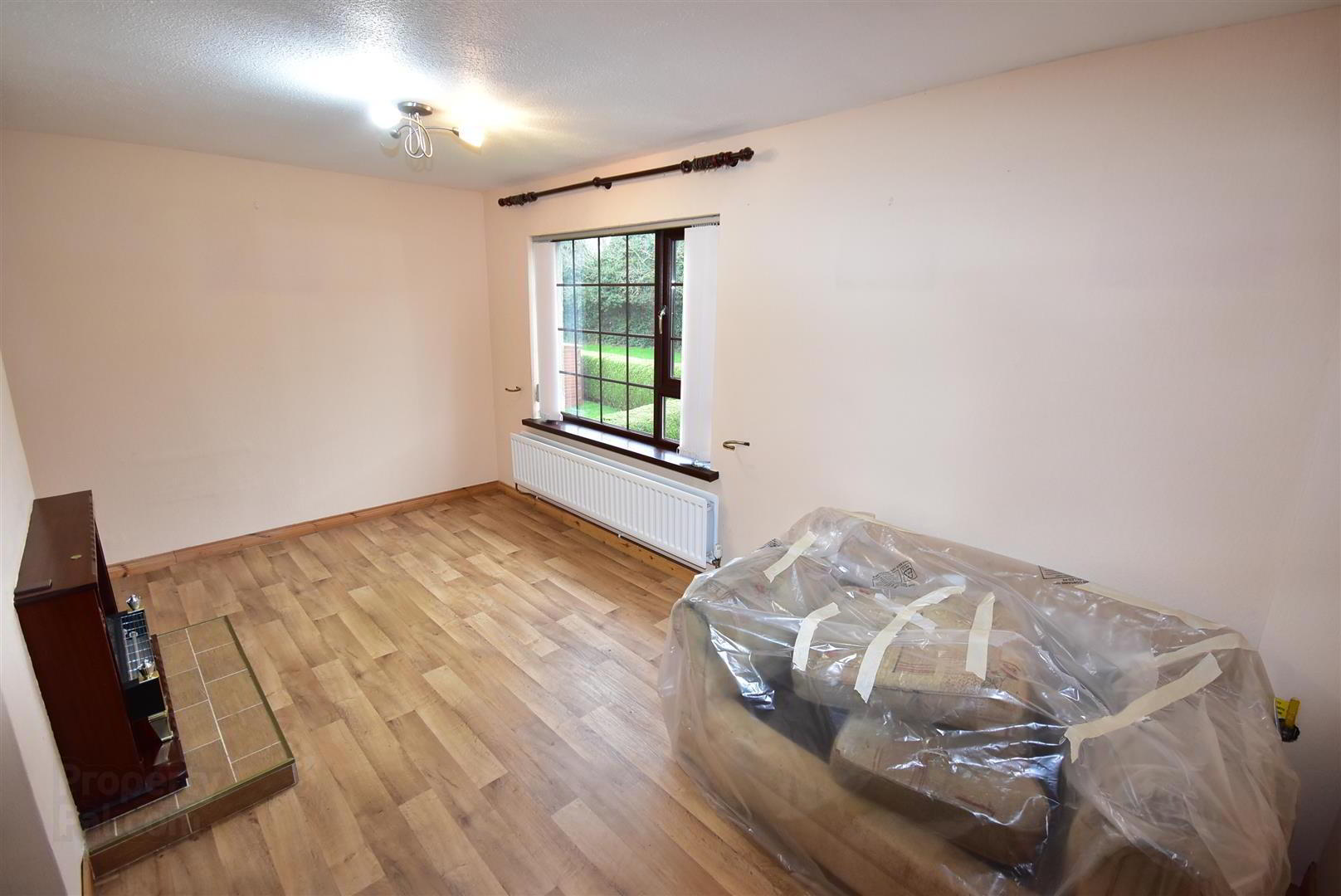3 Elmdale Flats 8 of 17