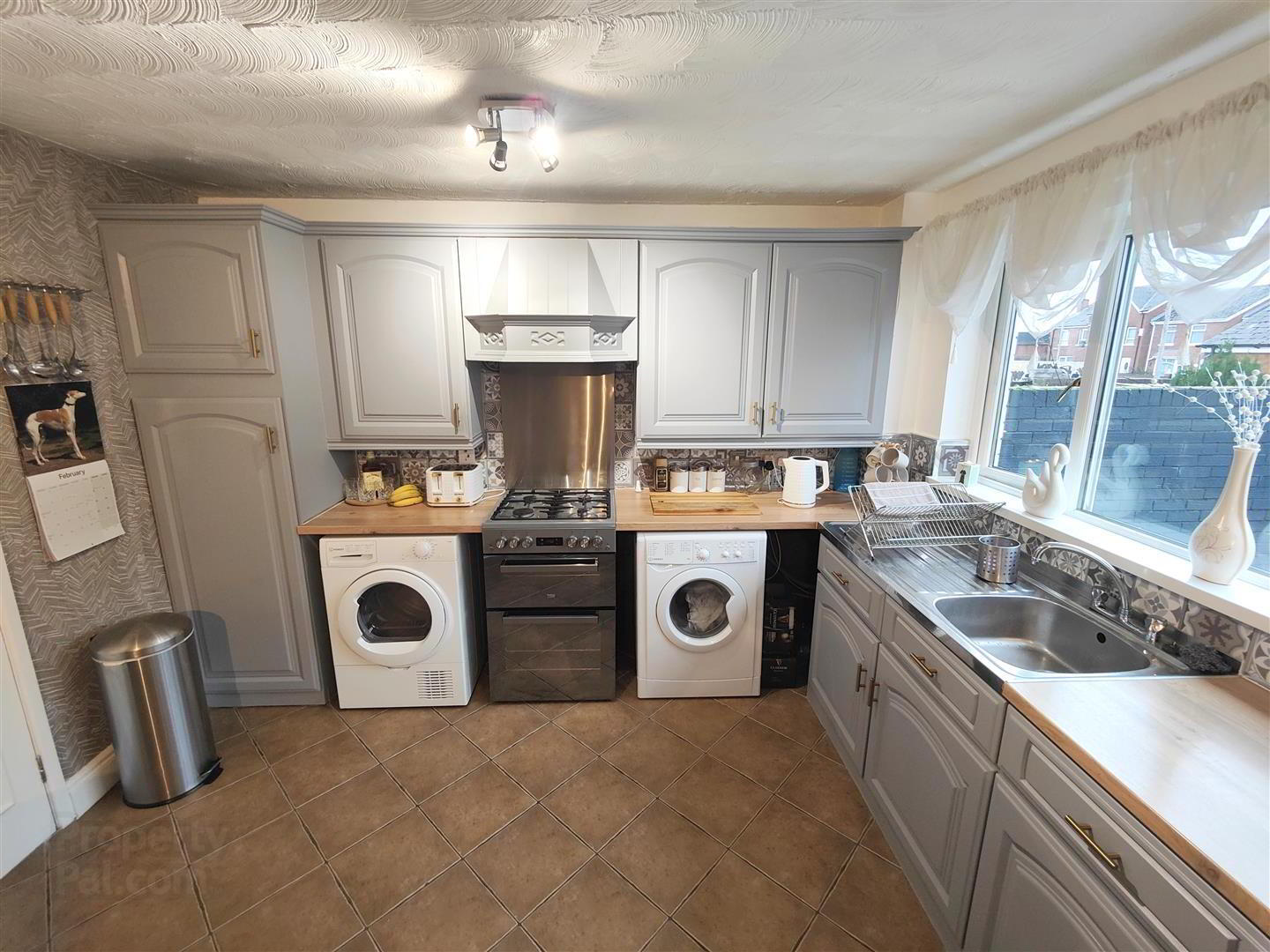 4 Ballymena Court 13 of 29