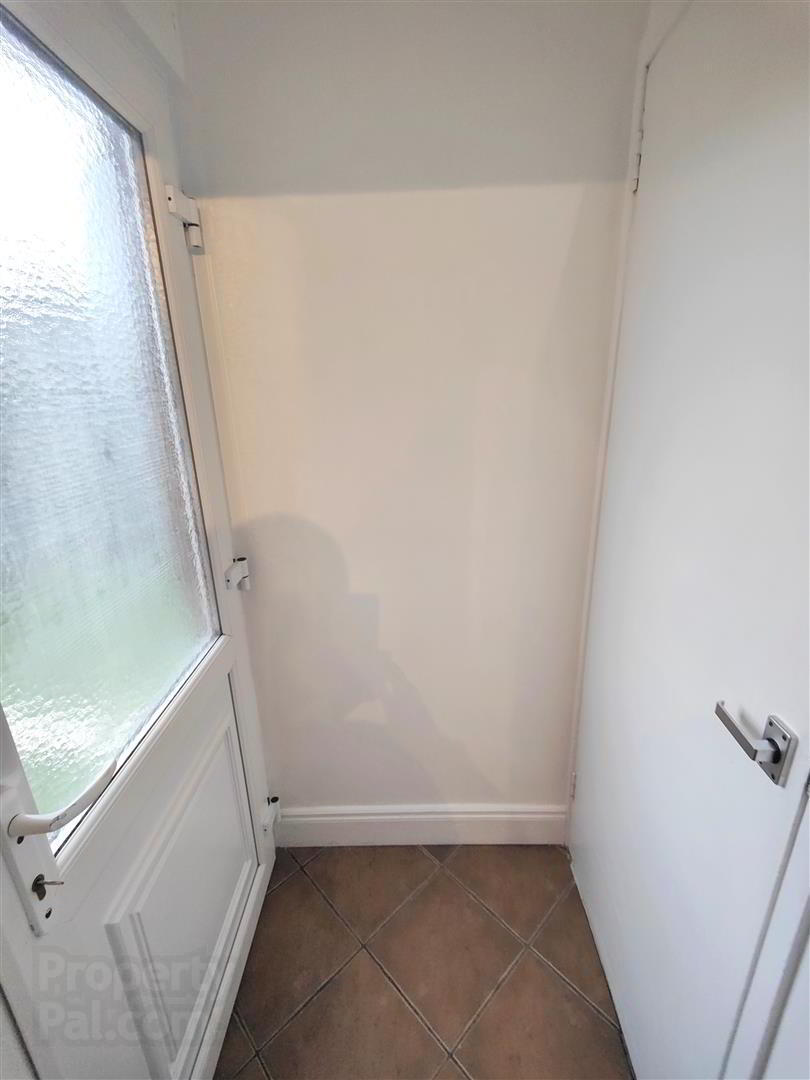 4 Ballymena Court 17 of 29