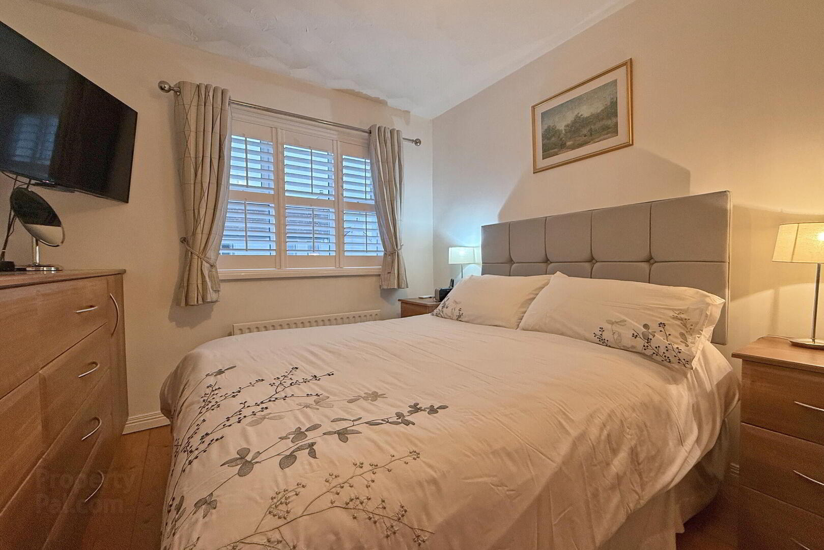 8 Bush Crescent 14 of 18