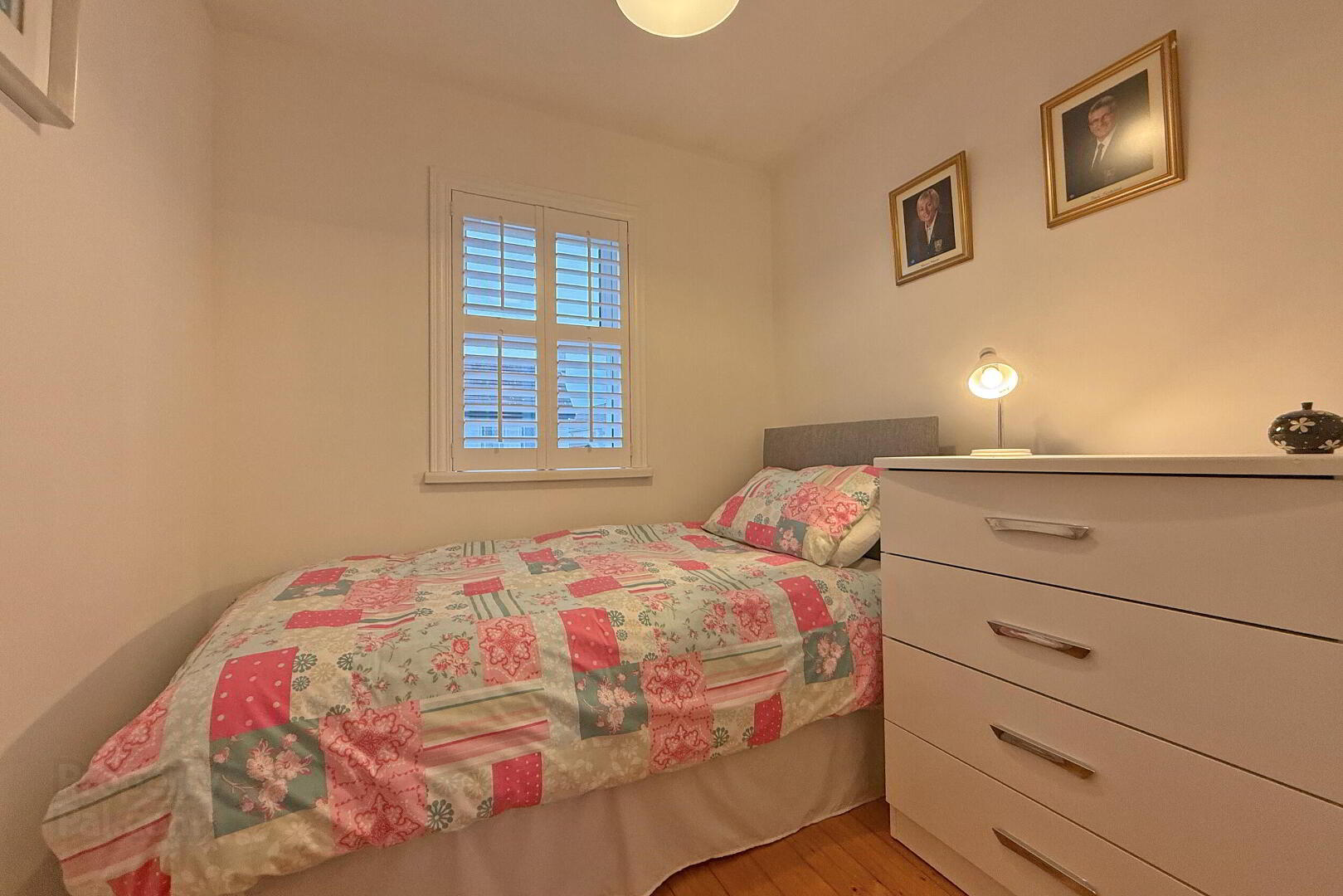 8 Bush Crescent 15 of 18