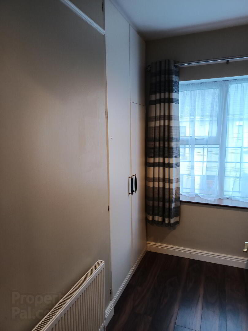 Apartment 3 8 Windmill Street 13 of 13