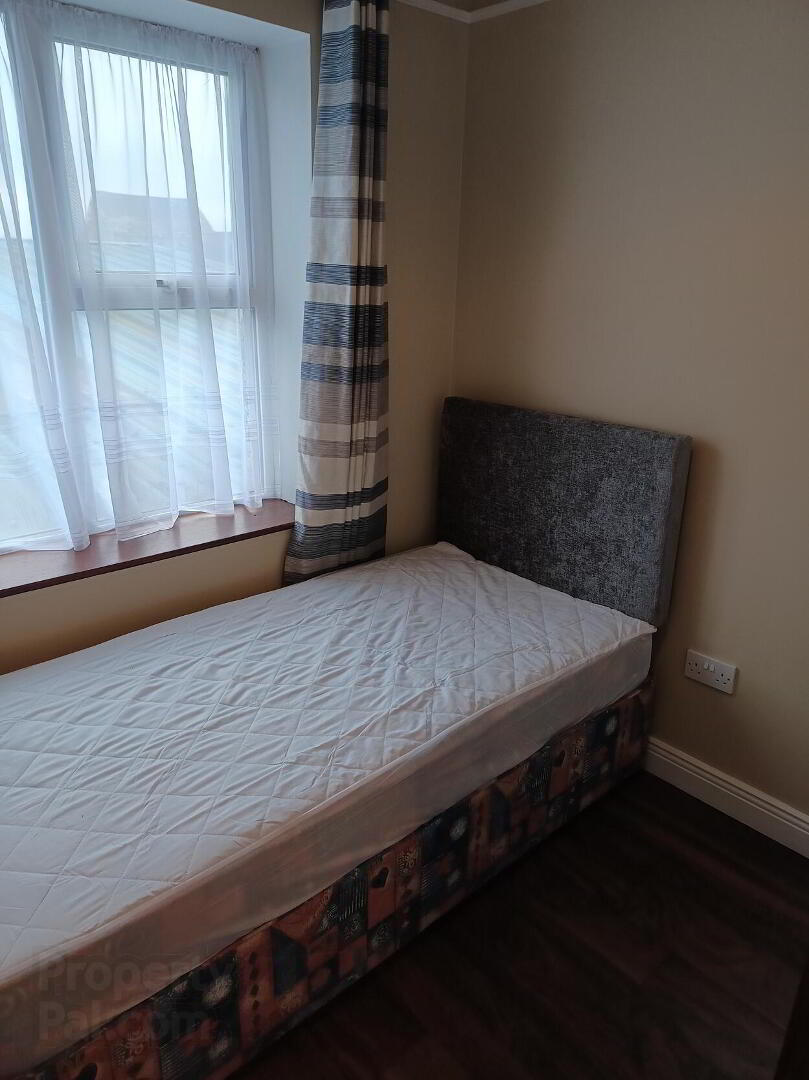 Apartment 3 8 Windmill Street 10 of 13
