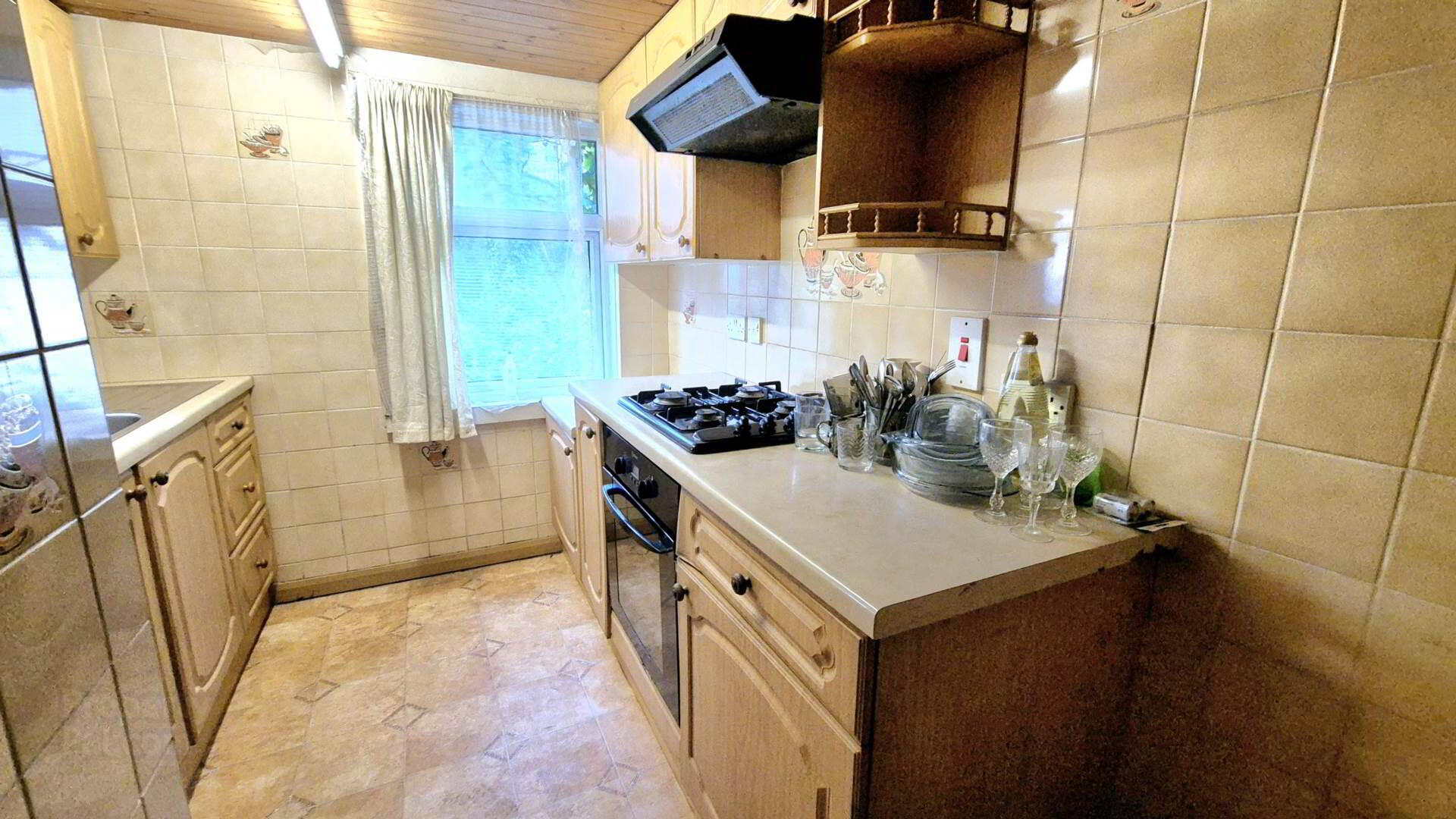 6 Asylum Road 10 of 38