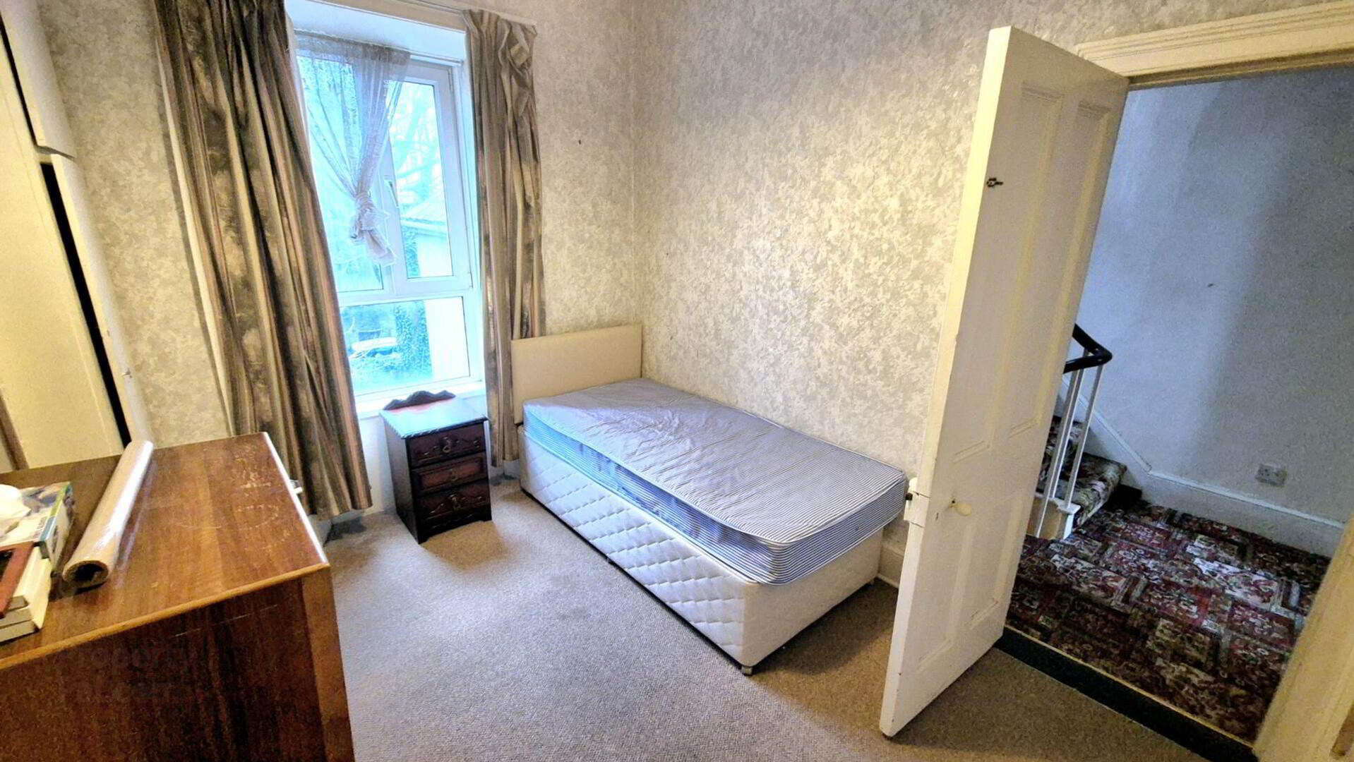 6 Asylum Road 19 of 38