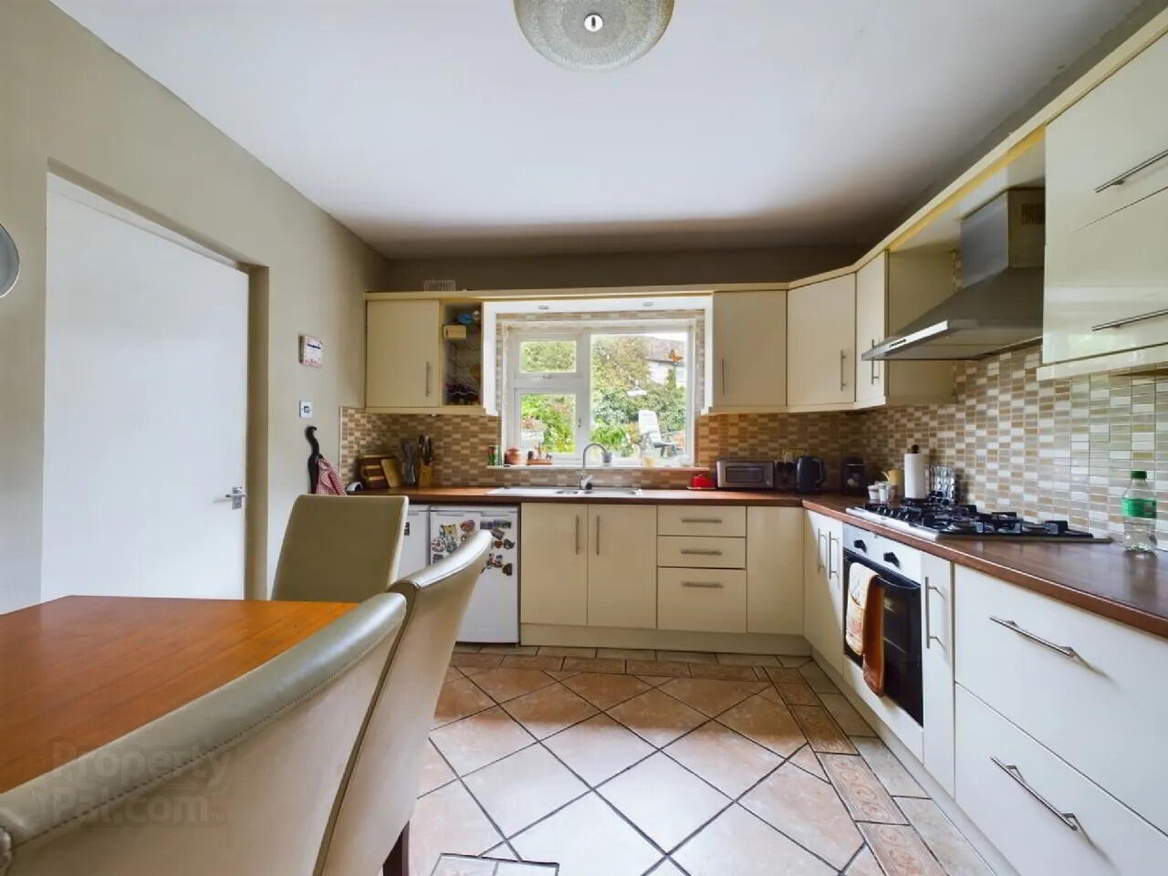 10 Ceannt Road 10 of 28