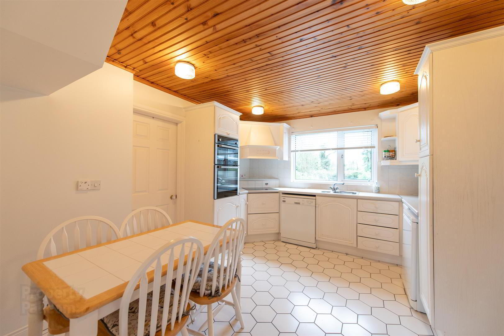 5 Nutgrove Road 6 of 45
