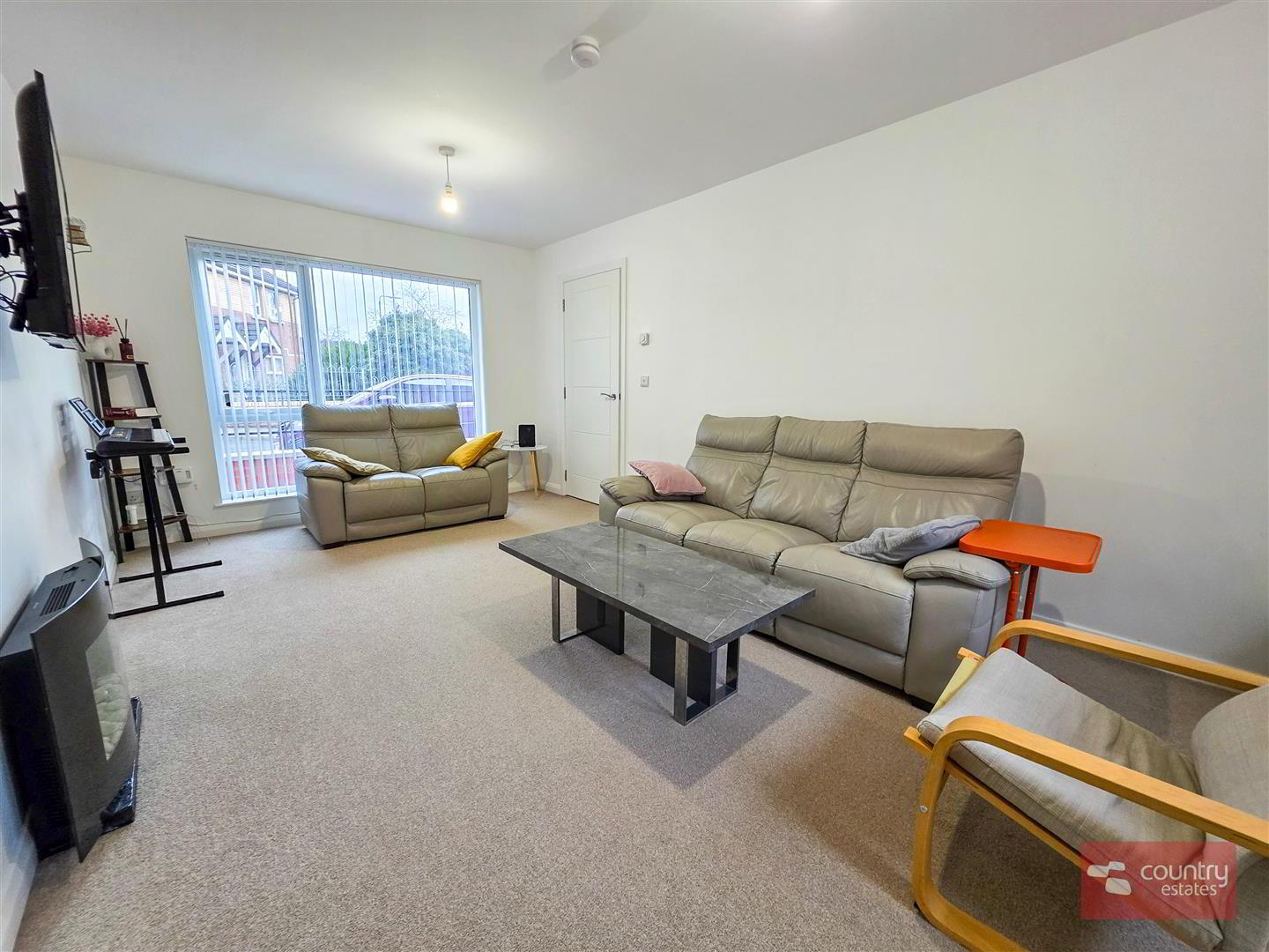 8 Glencollyer Street 8 of 25