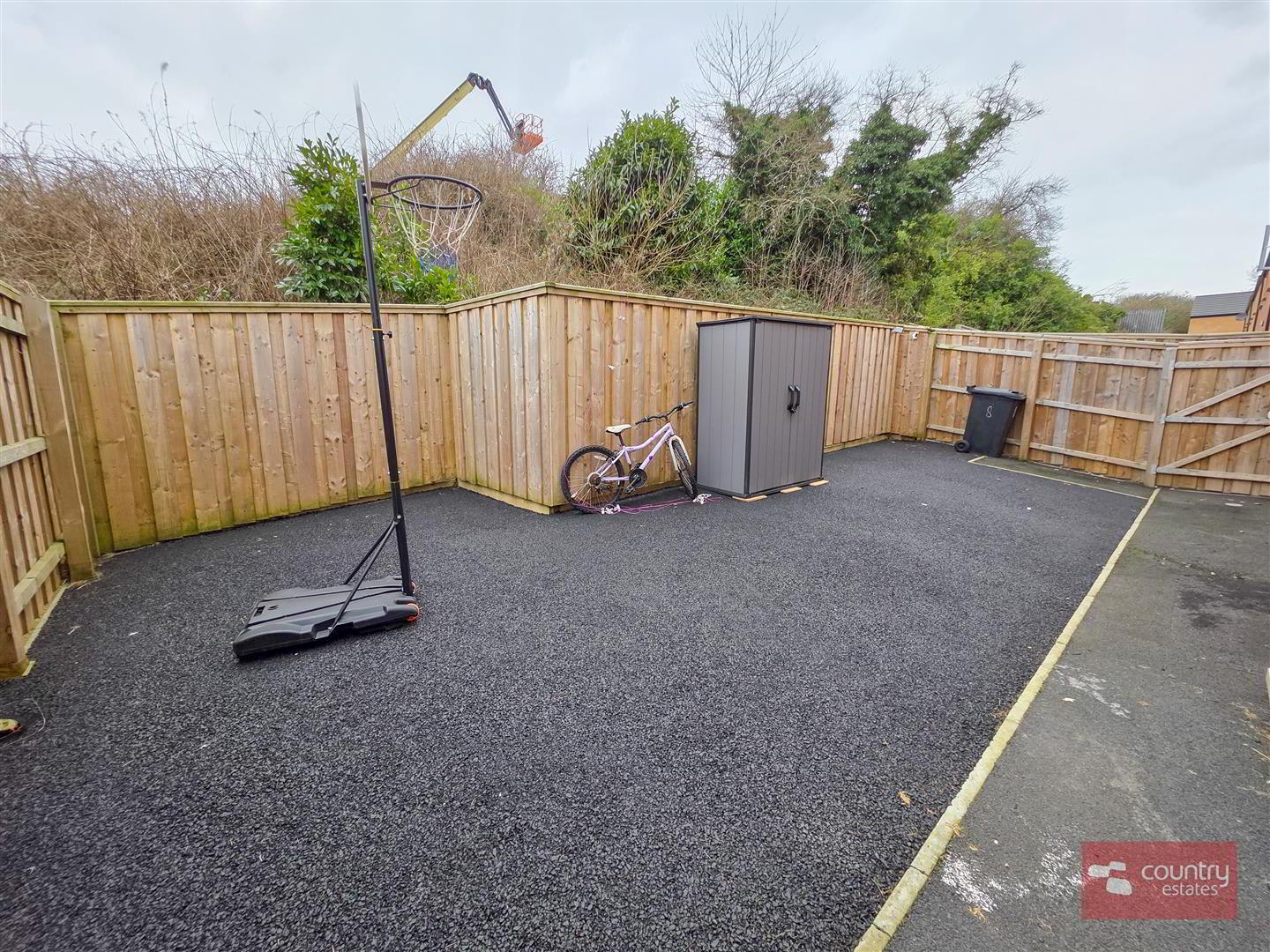 8 Glencollyer Street 24 of 25