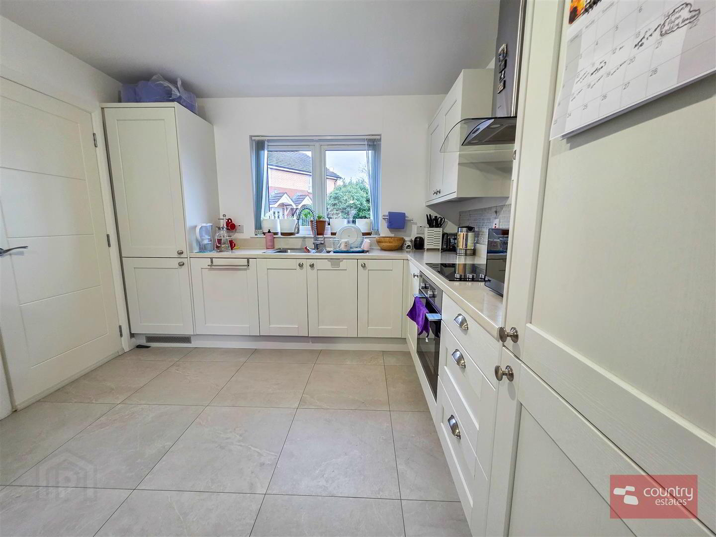 8 Glencollyer Street 10 of 25