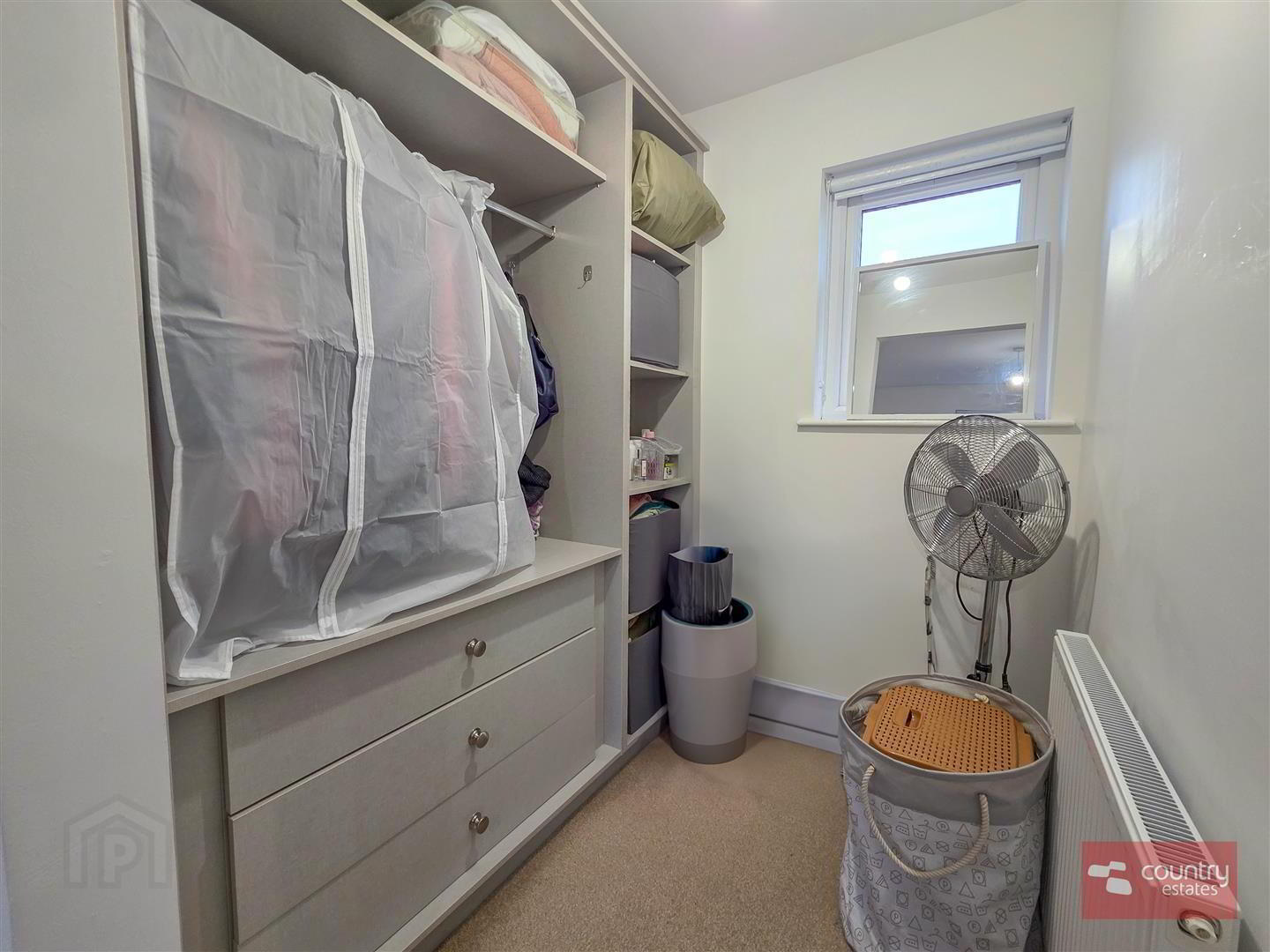 8 Glencollyer Street 17 of 25